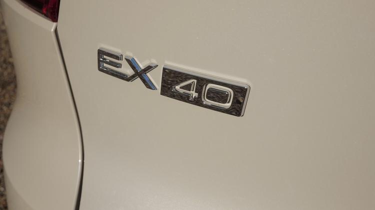VOLVO EX40 ESTATE 185kW Extended Range Plus 82kWh 5dr Auto